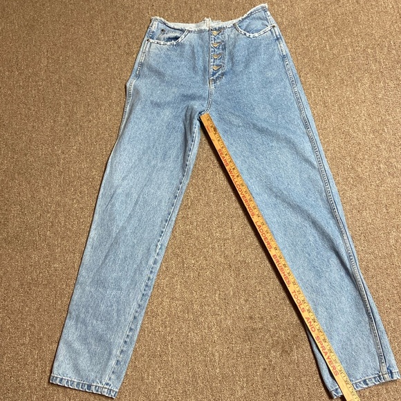 Wrangler Denim - Wrangler Straight Long Leg High Rise Button Fly Jeans size 30